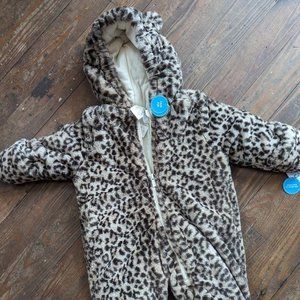 Carter's NWT snowsuit